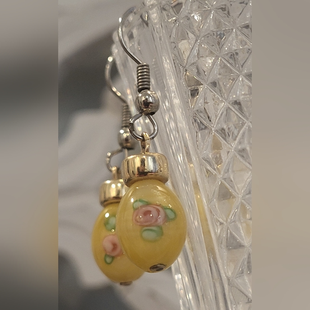 Vintage-style lampwork glass bead earrings
